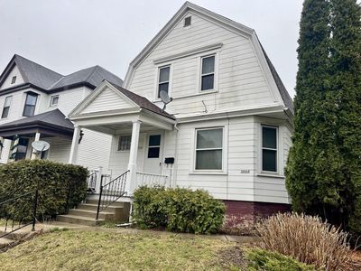 3066-3066A North Newhall STREET