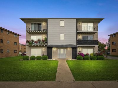 7306 W 86th St APT 2B