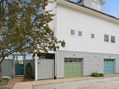 10 Tryon Farm Ln #F10