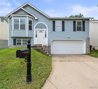 1739 Knoll Ter