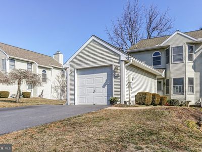 1109 Country Hill Dr