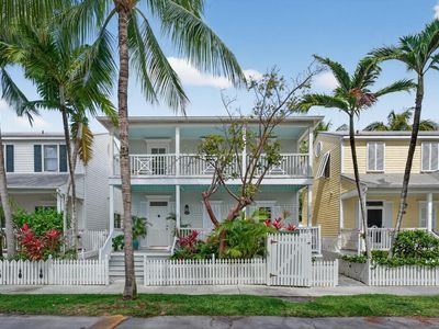 224 Golf Club Dr