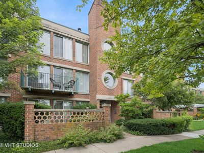 1030 Arbor Ln APT 202