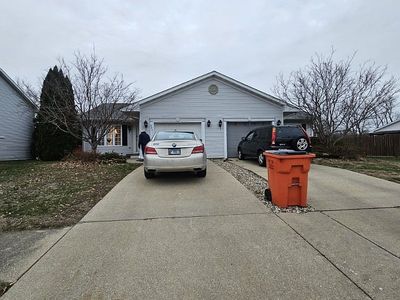 923-923 & 925 Lynwood Dr