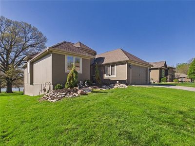 4805 N 124th Ter