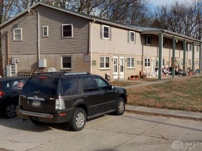 3628-3642 Charlotte Dr