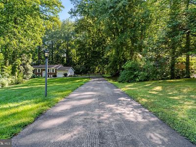8819 Lafayette Dr