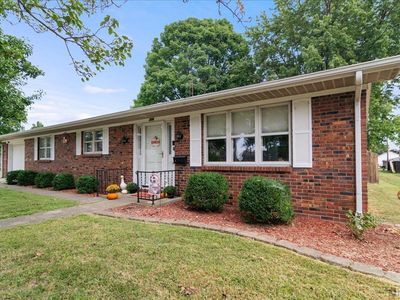 204 N Main St