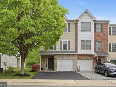 Property at 121 Pumpkin Patch Ln, Hockessin, DE