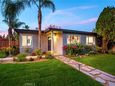 22157 Avenue San Luis