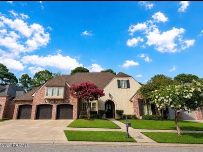 107 Woodbridge Dr