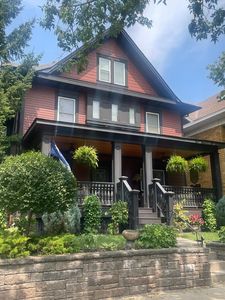 847 Ashland Ave