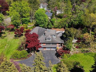 157 W Jefferson Rd