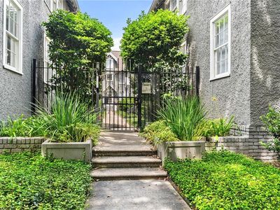 920 S Carrollton Ave #H