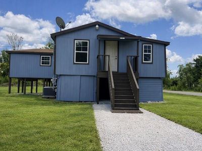 202 Snug Harbor Dr
