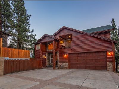 1002 White Mountain Dr
