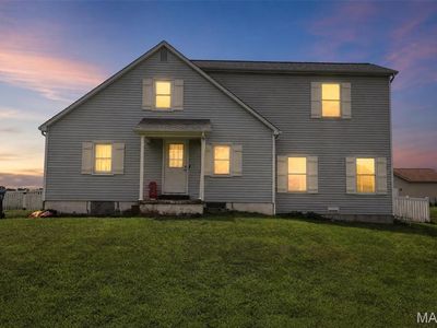 Property at 904 Sheridan Ln, Waterloo, IL