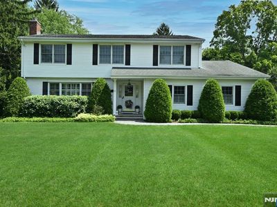 250 Meadowbrook Rd