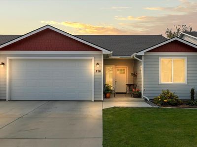 Property at 216 Claret Dr, Prosser, WA
