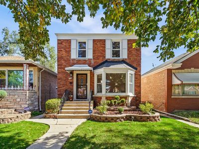 8011 S Washtenaw Ave