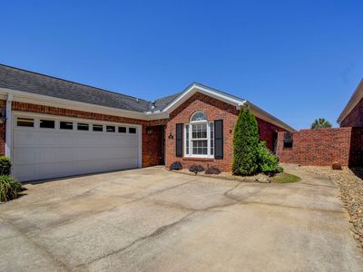 202 Pinnacle Dr