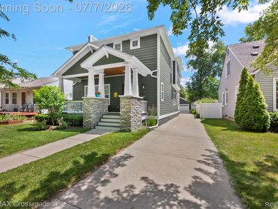 1506 N Altadena Ave