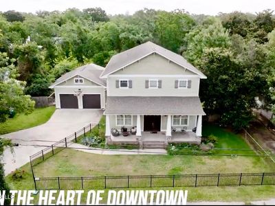 504 Dewey Ave