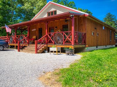 305 Griffin Ln