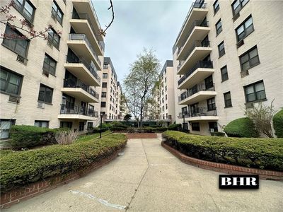 3855 Shore Pkwy APT 2B