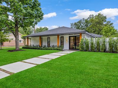 2506 Briarbrook Dr