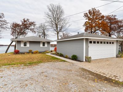 5507 E Colonial Oaks Dr