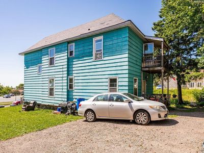 2403 & 2407 W 3rd St