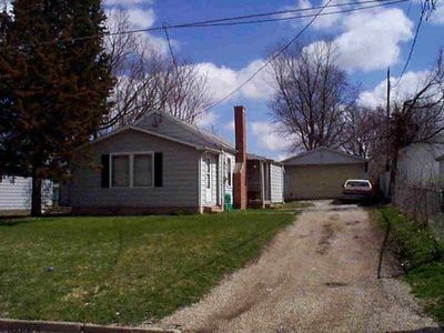 604 S Western Ave