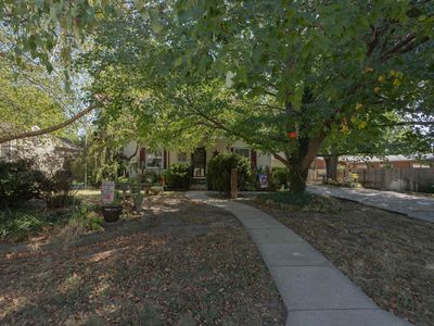 1701 E 7th Ave