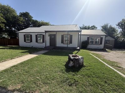Property at 103 S Walnut St., Lampasas, TX