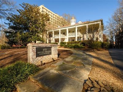 423 Clairemont Ave APT 13