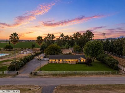 5216 Winding Way