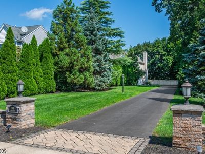 198 Boulevard