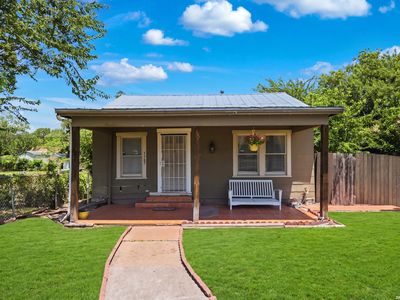 1505 W OLMOS DR