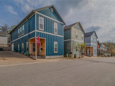 134 E South St