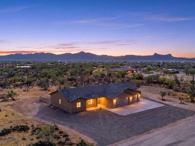 3855 W Camino Del Norte
