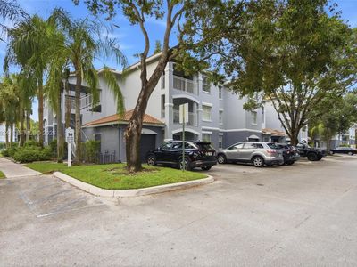 9615 NW 1st Ct APT 302