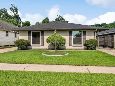 517-19 Bonnabel Blvd