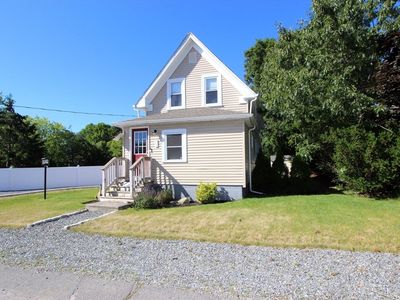 2795 Cranberry Hwy