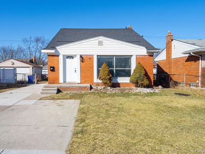 18327 E Thirteen Mile Rd