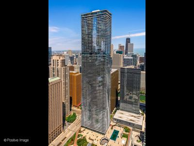 225 N Columbus Dr Unit 6705