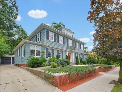 387 Wayland Ave