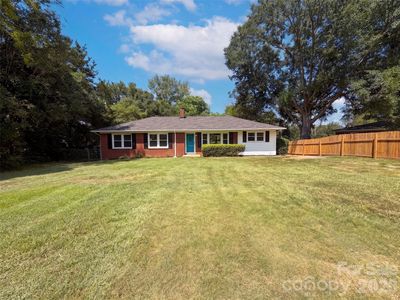 2154 Rosewood Dr