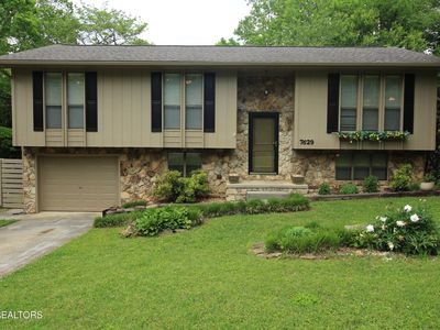 7629 SW Hawthorne Dr