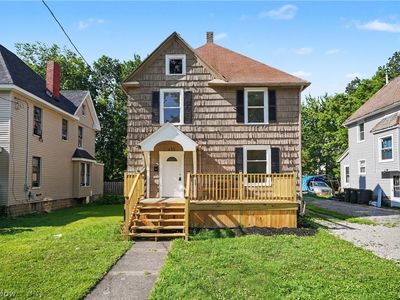 455 Scott St NE